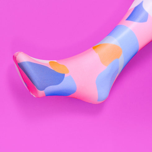 Daisy Spatter Mesh Socks