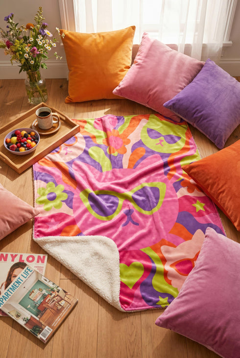 Psychedelic Trippy Cat Sherpa Blanket