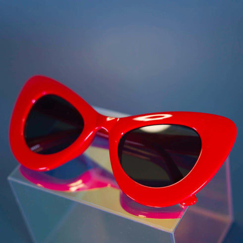 Red Oversized Cat-eye Frame Sunglasses