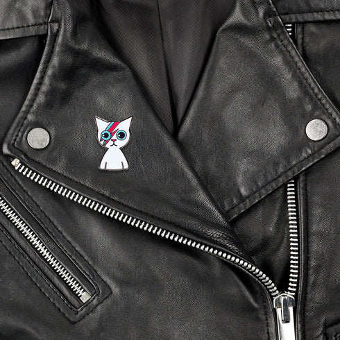 Bowie Kitten Pin