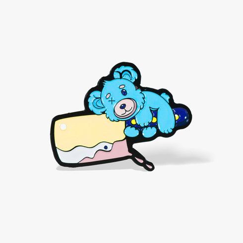 Killer Teddy Bear Enamel Pin, Butcher Bear Lapel Pin, Pastel Kawaii Pin, Weirdcore Pin, Serial Killer Lapel Pin, Creepy Bear Pin