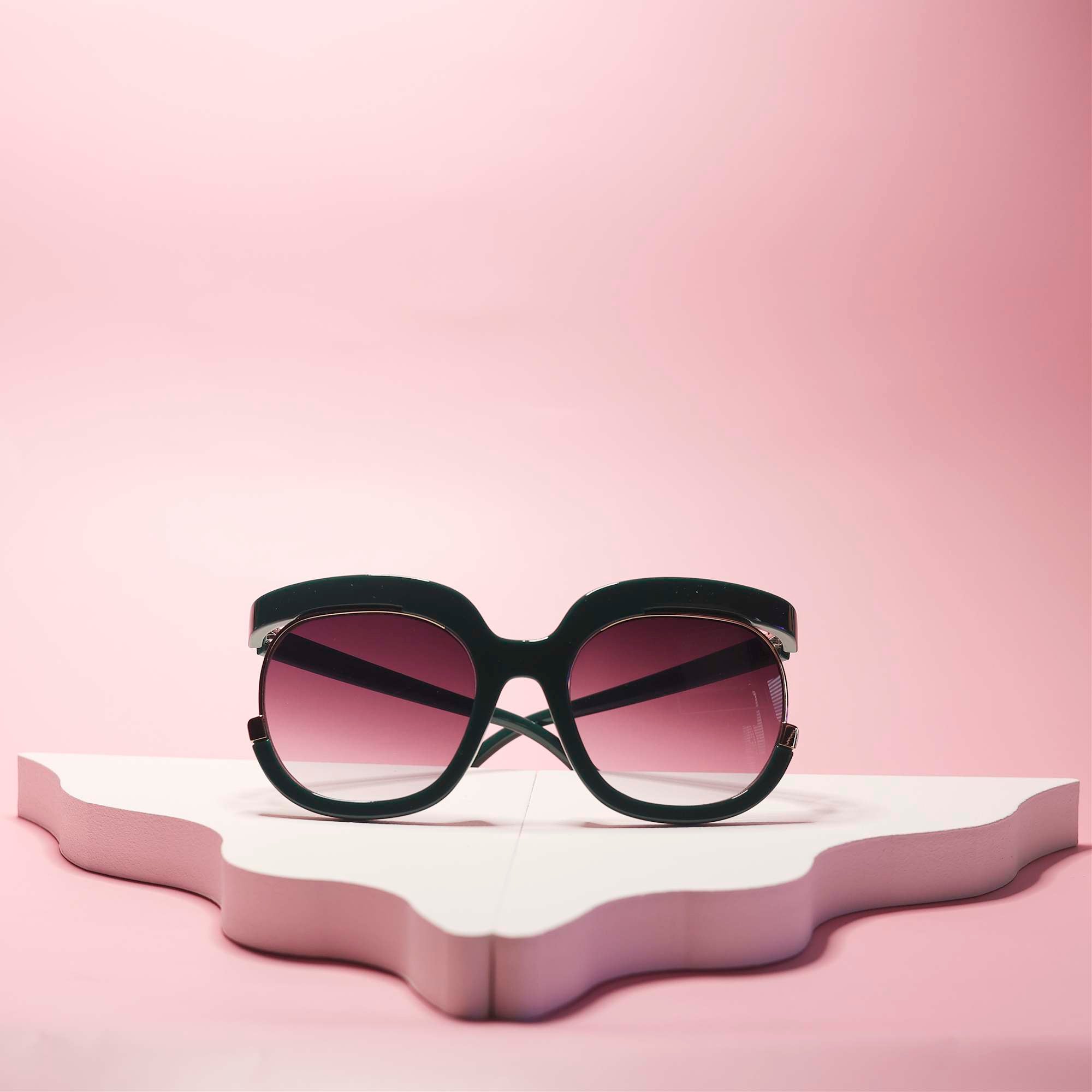 Farrah Cut-Out Frame Sunglasses
